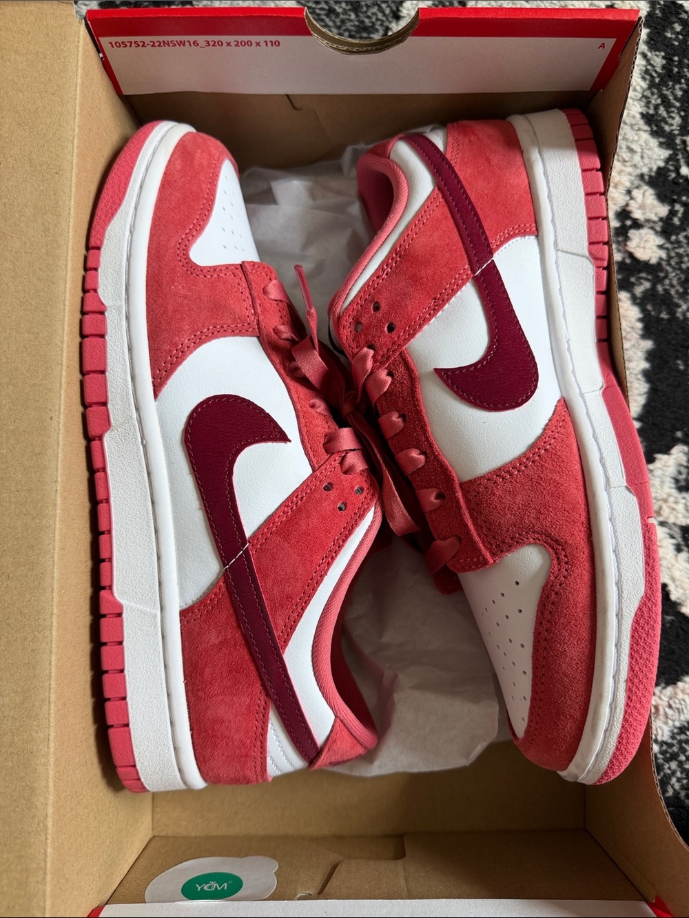 Wmns Nike Dunk Low VDay